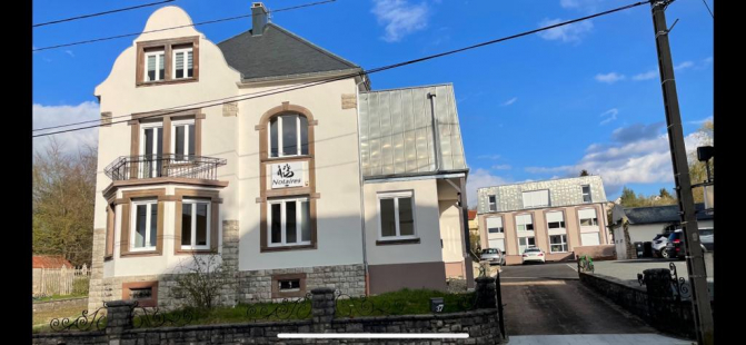 entrée à l'office par le portail du 37 avenue de Gaulle